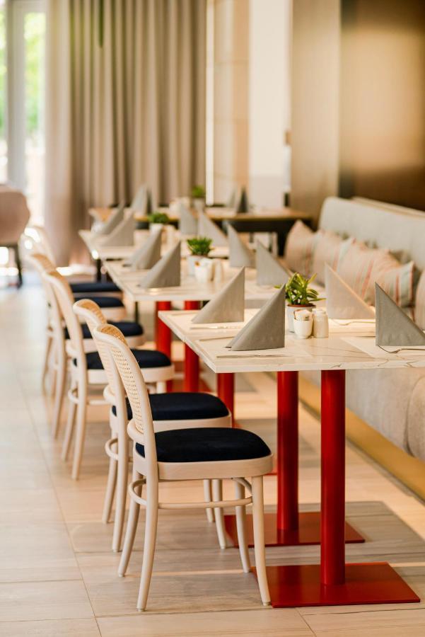 Royal Tulip Sand Колобжег Екстериор снимка Restaurant
