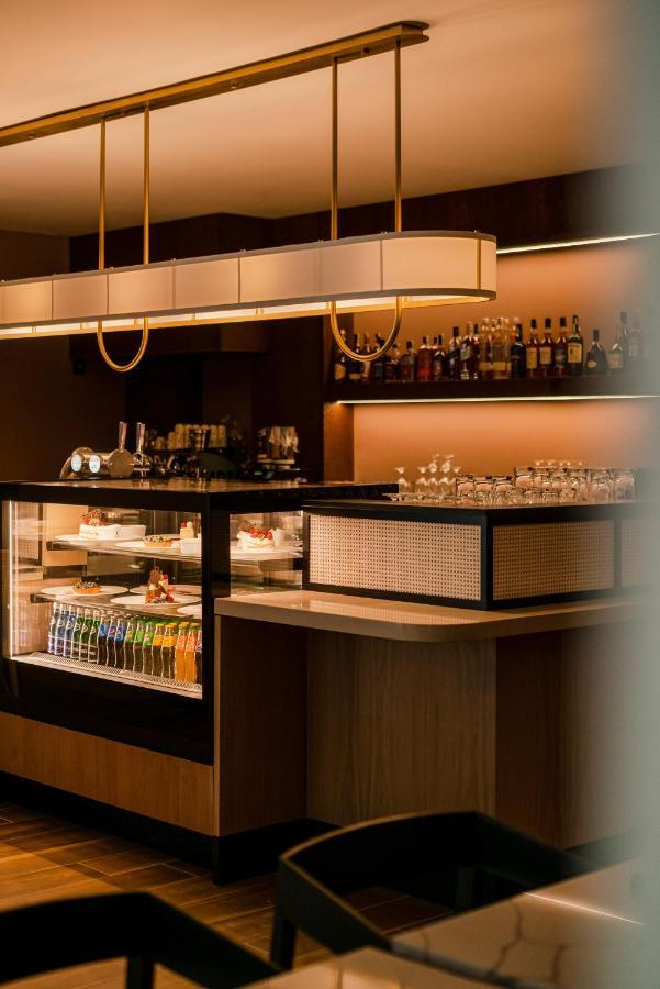 Royal Tulip Sand Колобжег Екстериор снимка The bar at the lounge